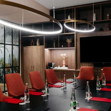 Maison Rouge & Spa, Autograph Collection ホテル 5*