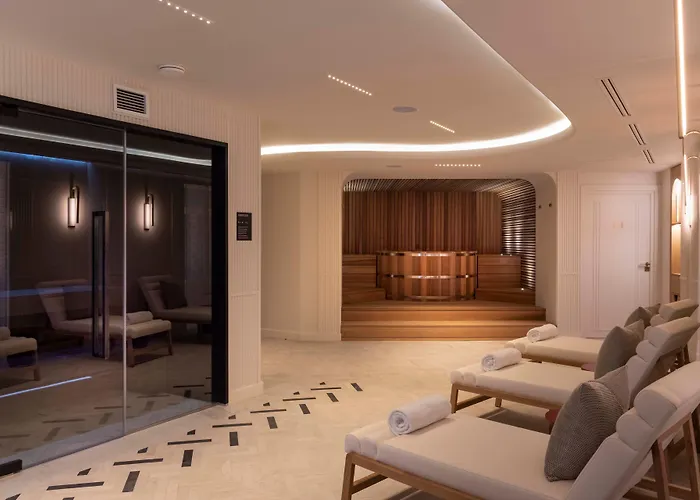 酒店 Maison Rouge & Spa, Autograph Collection 5*