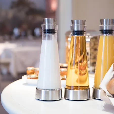 Hotel Maison Rouge & Spa, Autograph Collection 5*