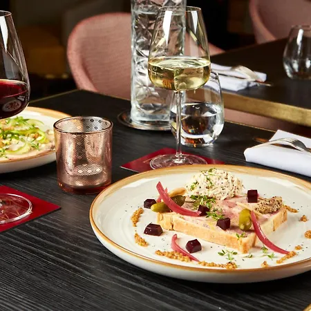 Hotel Maison Rouge & Spa, Autograph Collection 5*