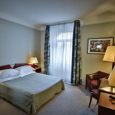 Maison Rouge & Spa, Autograph Collection 5*